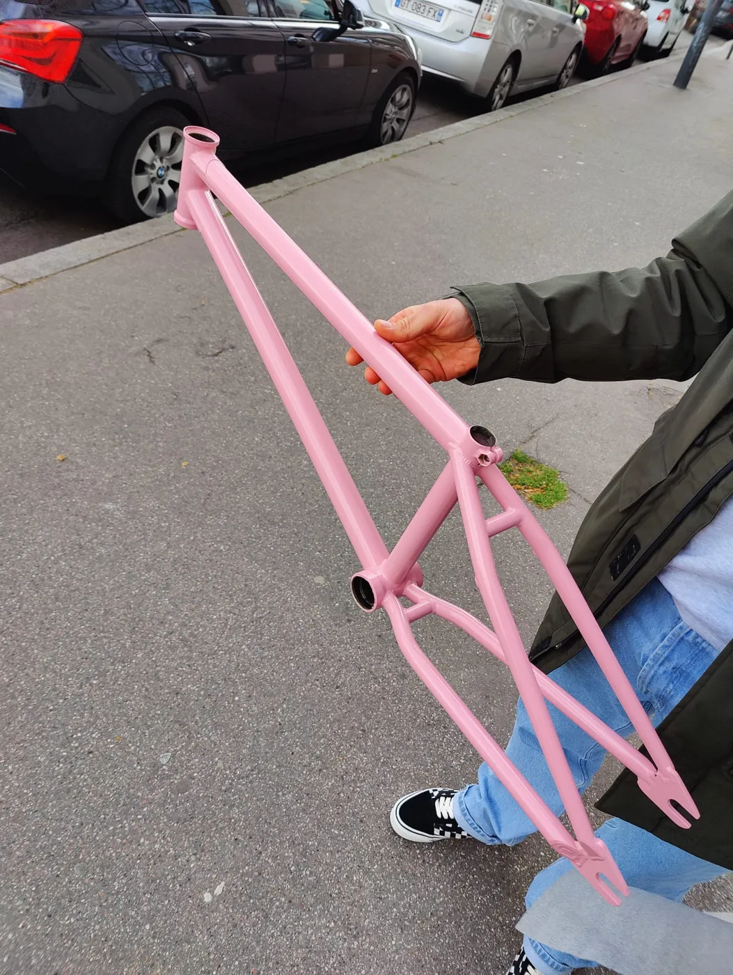 Cadre de vélo poudré rose pastel